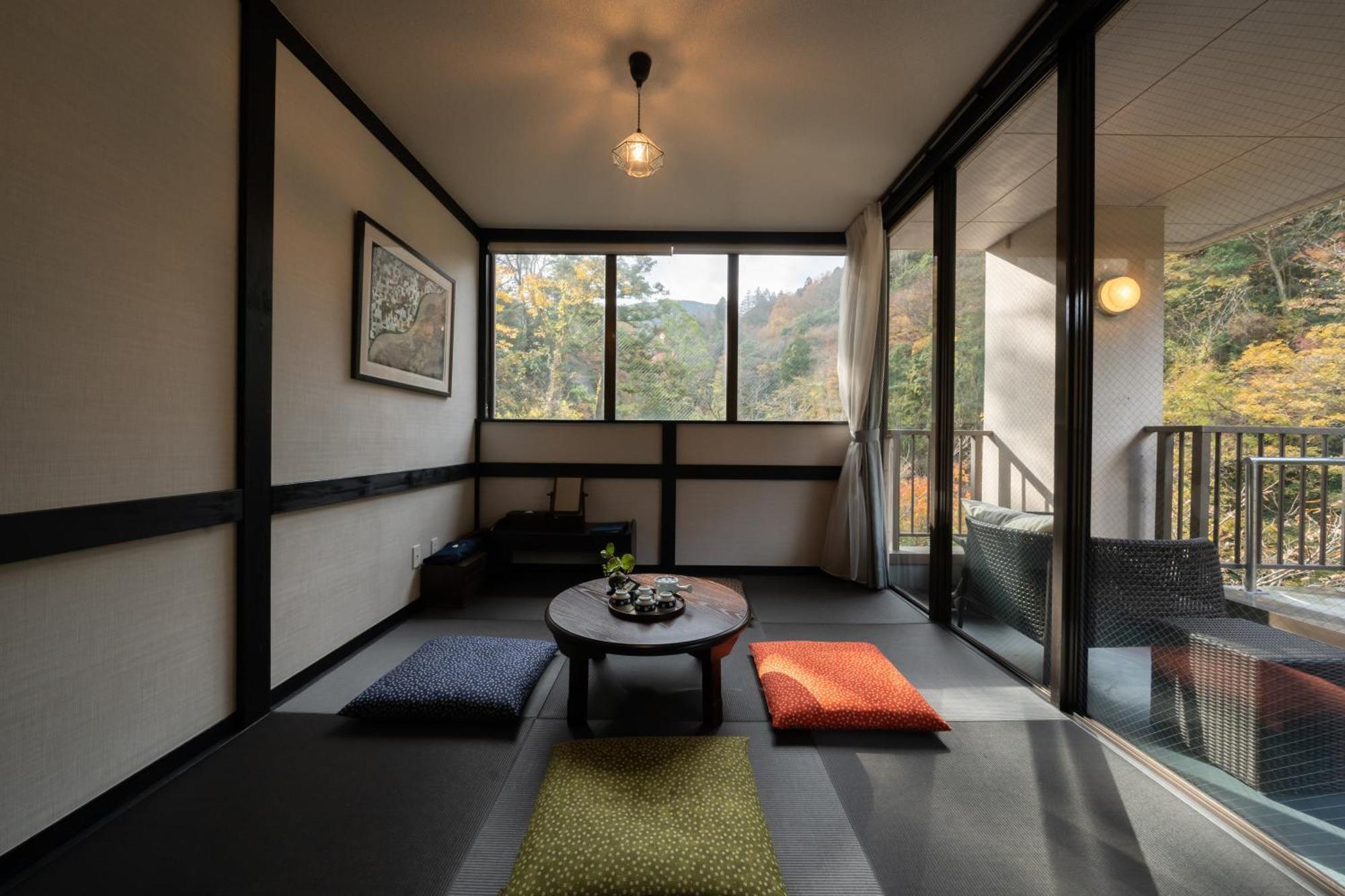 Ryokan Onsen Tsutaya 2*