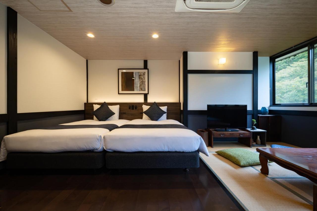 Ryokan Onsen Tsutaya 2*